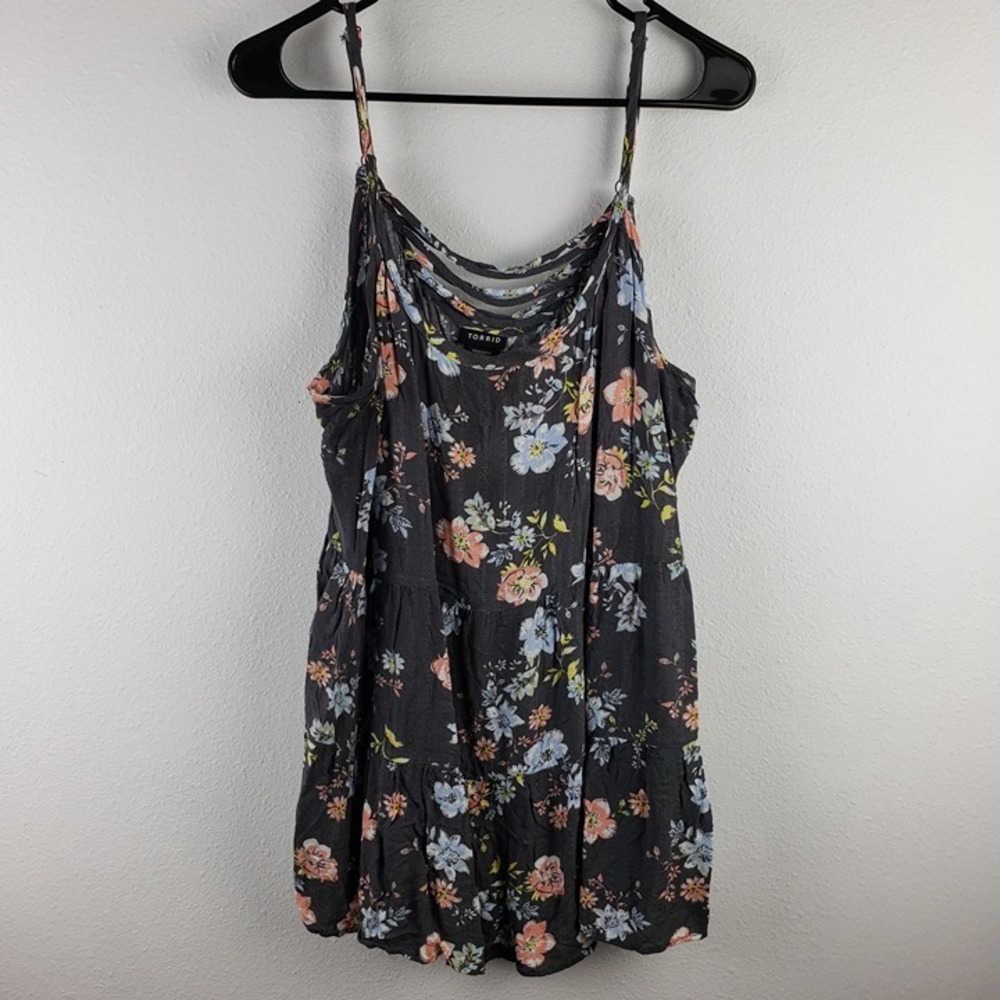 Torrid Women's Size 2 Floral Print Crossback Tiered Cami Gray Vintage Wash